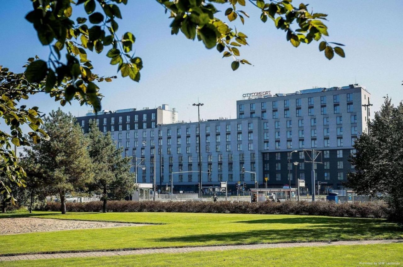 Apartament W Warszawie Dedykowany Parking Podziemny W Cenie, Wifi, Blisko Centrum New Apartment In Warsaw Finished To A High Specification Fitted Out To A High Standard On The 7Th Floor, Wifi, Underground Parking Price Included Dış mekan fotoğraf