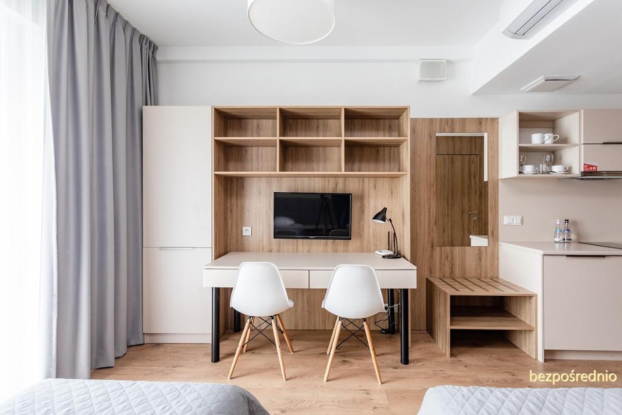 Apartament W Warszawie Dedykowany Parking Podziemny W Cenie, Wifi, Blisko Centrum New Apartment In Warsaw Finished To A High Specification Fitted Out To A High Standard On The 7Th Floor, Wifi, Underground Parking Price Included Dış mekan fotoğraf